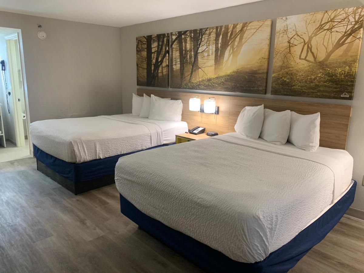 Days By Wyndham Atlanta Hotel 2*